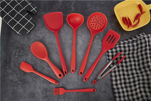 Ensemble d'ustensiles de cuisine en silicone